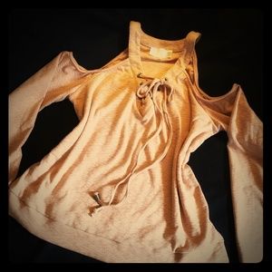 Cold shoulder sweatshirt